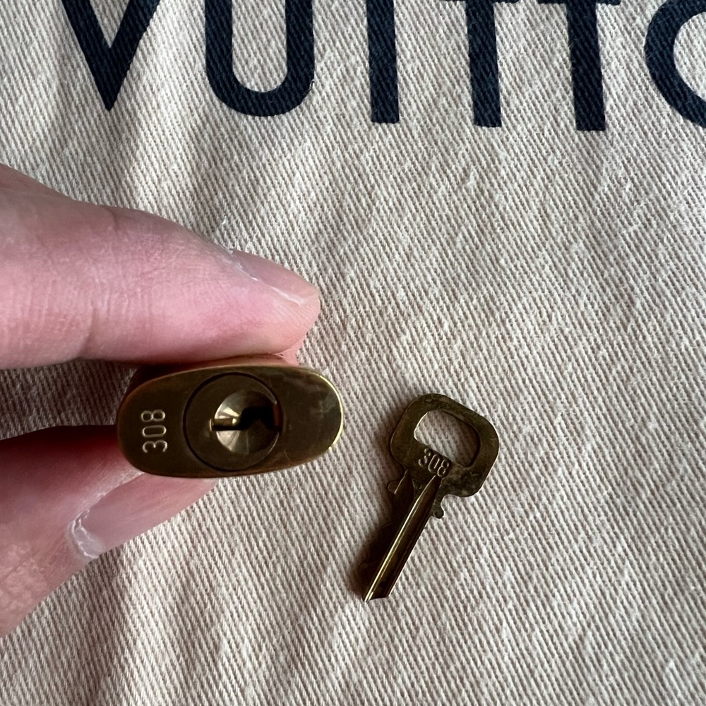 Louis Vuitton Lock and Key
#308